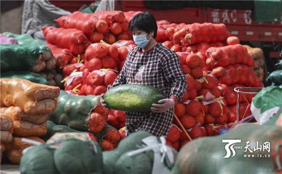 新疆九鼎農產品批發(fā)市場開啟24小時營業(yè)模式，助力食用農產品高效流通